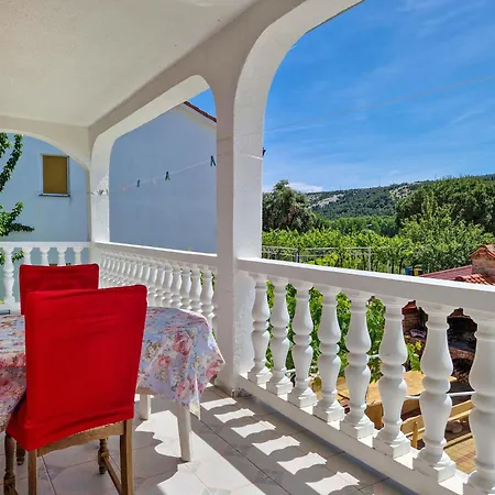 Zora-2 By Interhome 로파르