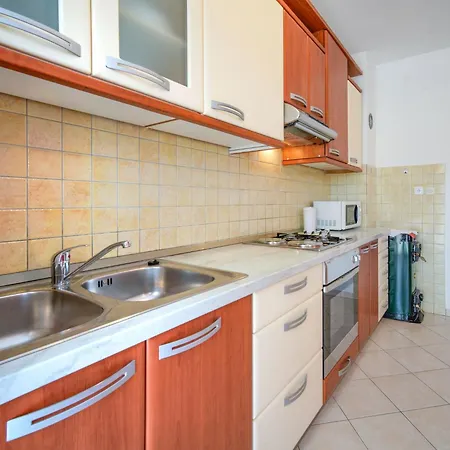 Zora-2 By Interhome * Lopar